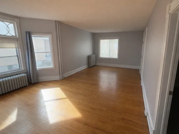 1777 Marshall Ave, Saint Paul, MN 55104