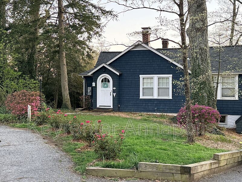 1st image of 612 Holly Ridge Rd