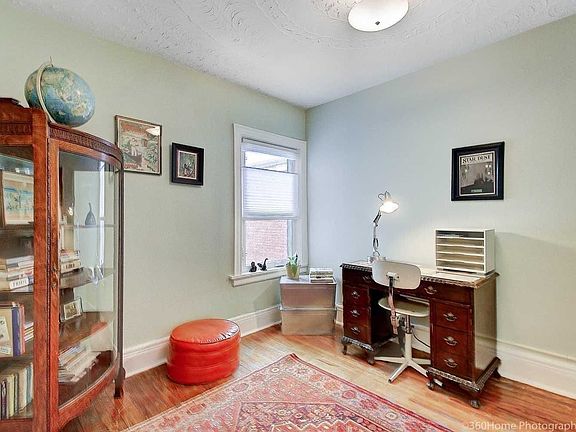 4th image of 613 Crawford St