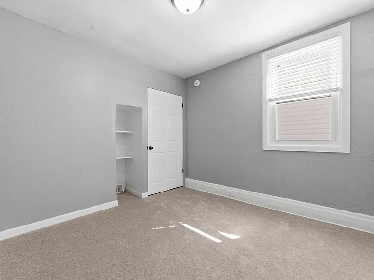 2725 Connecticut Ave — Photo 10