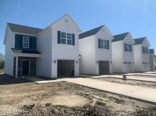 209 Verrazzano Ln, Jacksonville, NC 28546
