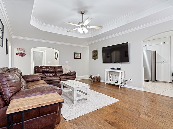 5th image of 201 Halleck Coach Rd