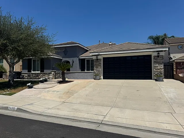 7476 Westcliff Way — Photo 1