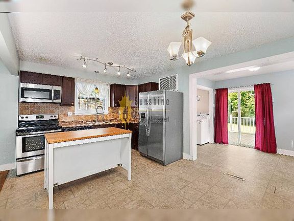 3rd image of 5324 Ashby St
