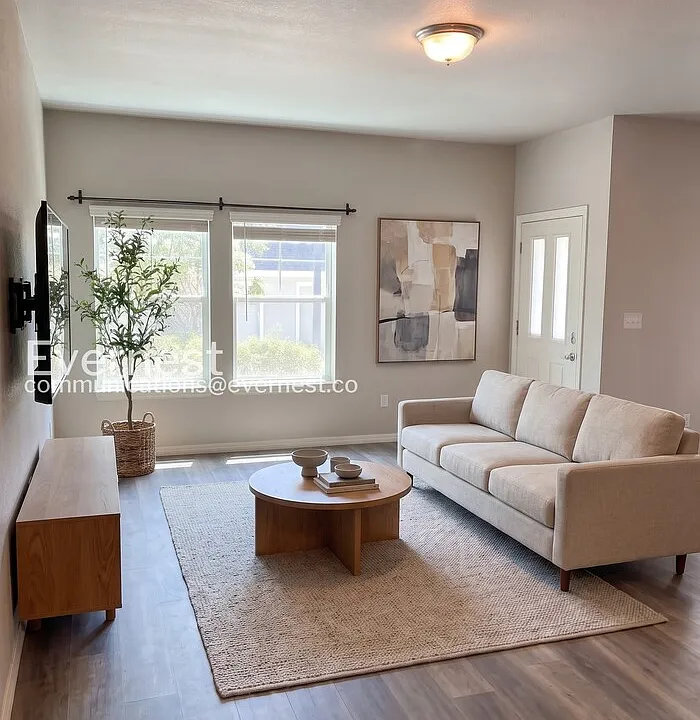 1689 Grand Ave #4