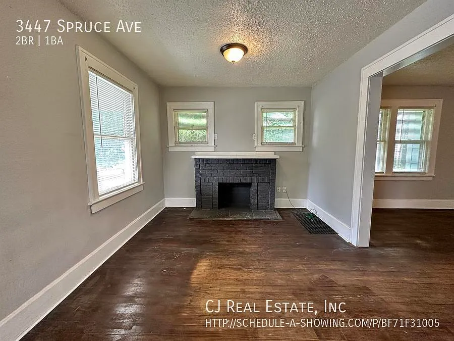 2 bed, $1,049 — Photo 3