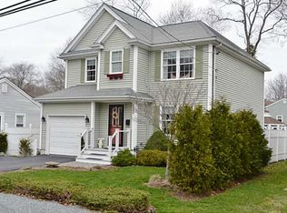 133 Gibson Rd, Bristol, RI 02809