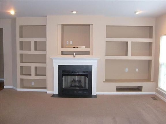 3rd image of 7353 Olmsted Dr