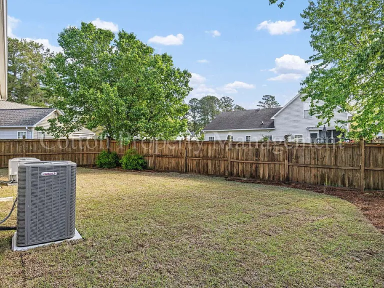 1010 Winterberry Cir — Photo 52
