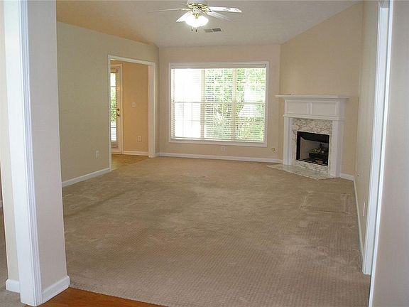 4th image of 2313 Carlton Chase Rd