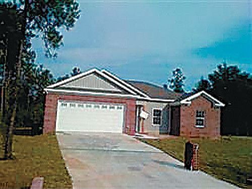2nd image of 215 Sand Pine Cir