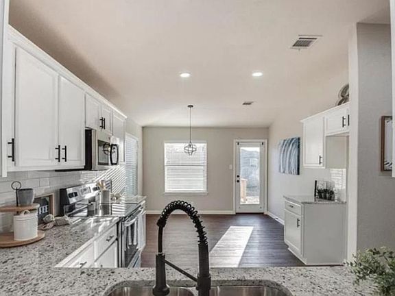 2nd image of 2424 Kolton St #2424