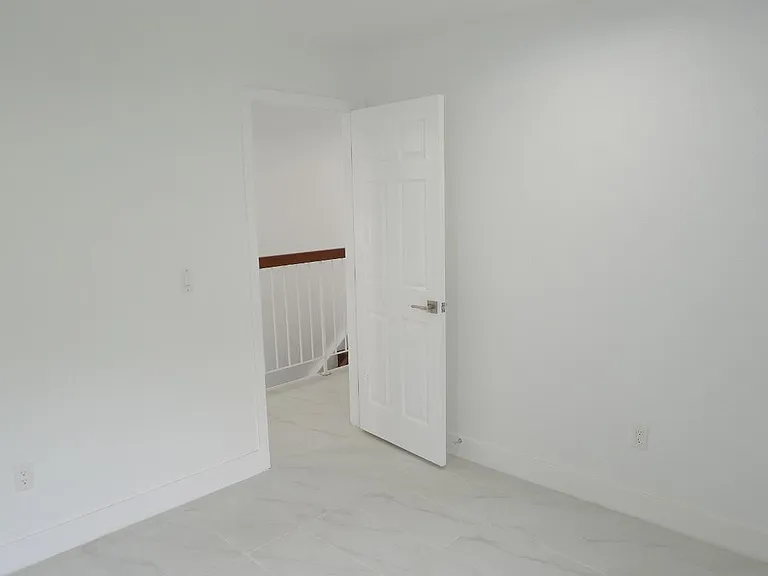 2623 E Maureen St — Photo 29