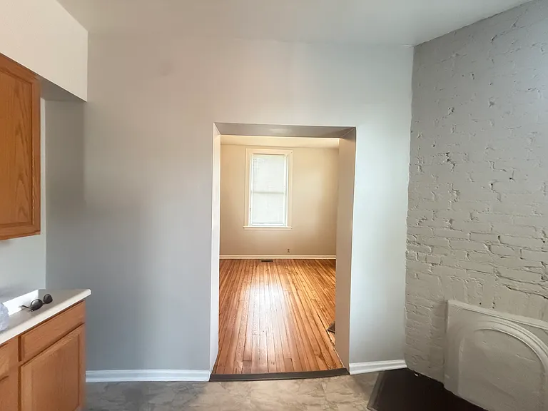 1110 Wertland St #2 — Photo 6