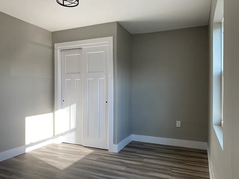 27 1/2 Rodgers Ave #27-1/2 — Photo 18
