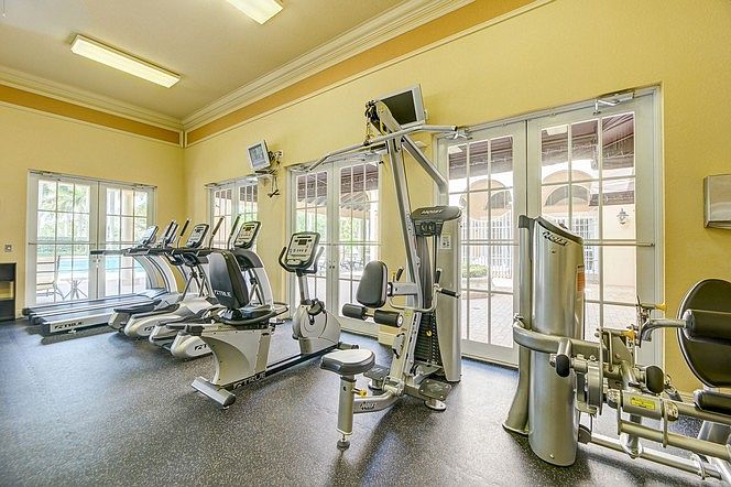 1050 SW 147 Avenue, Pembroke Pines, FL 33027