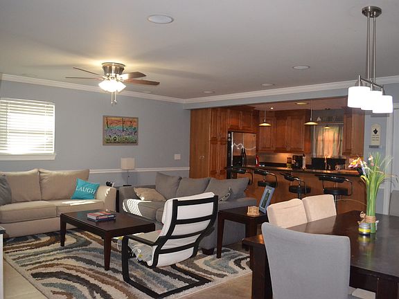 2nd image of 109 Meadowbrook Ct