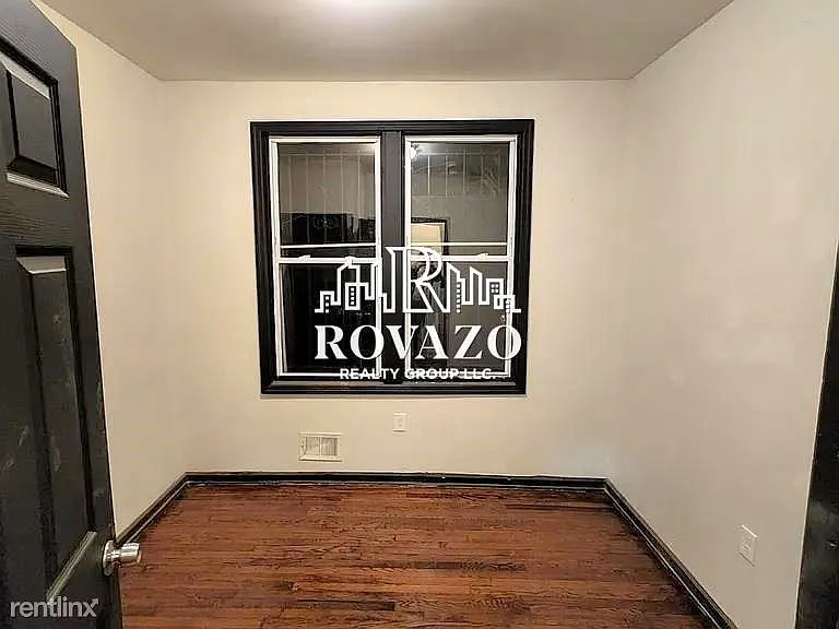 3 - 25 Aldine St #1A