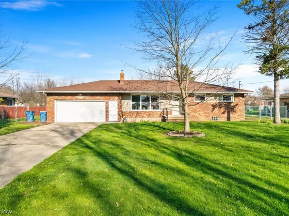 5855 Cherrywood Dr, Lorain, OH 44053