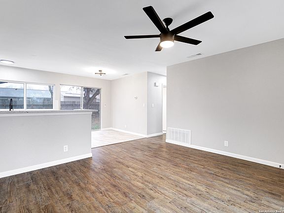 5th image of 7227 Glen Point