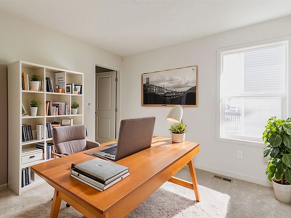 5th image of 824 3rd St NW