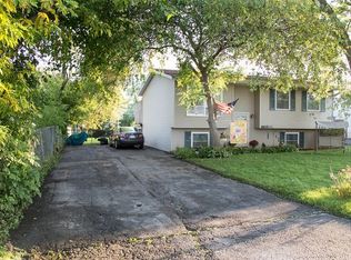 9905 W Michigan Blvd, Beach Park, IL