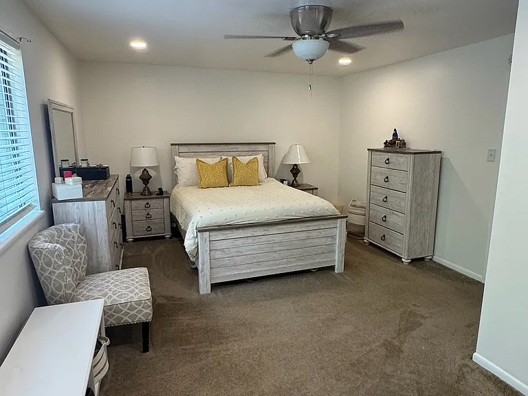 55 Dorset Ct — Photo 16