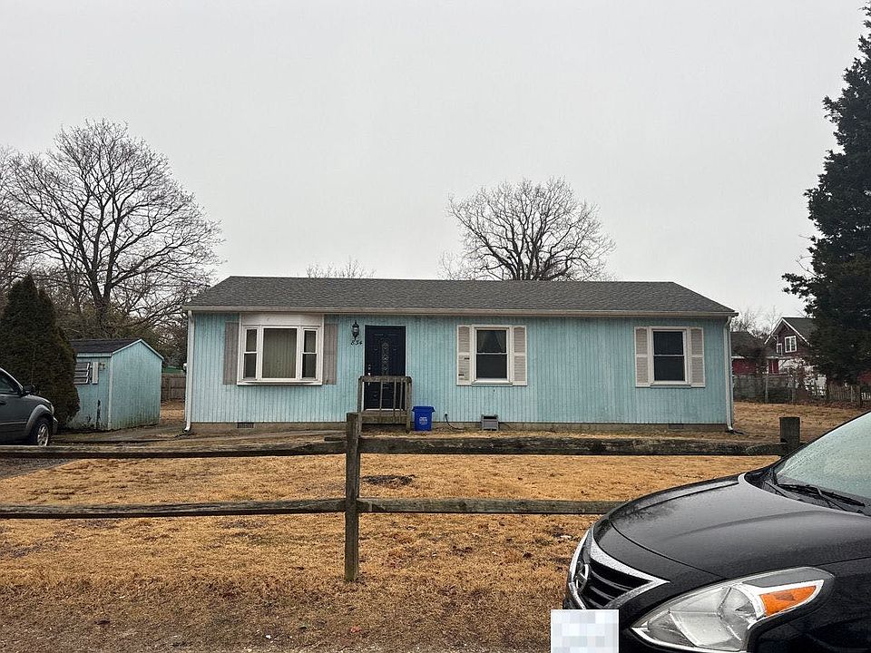 1st image of 834 Florence Ave