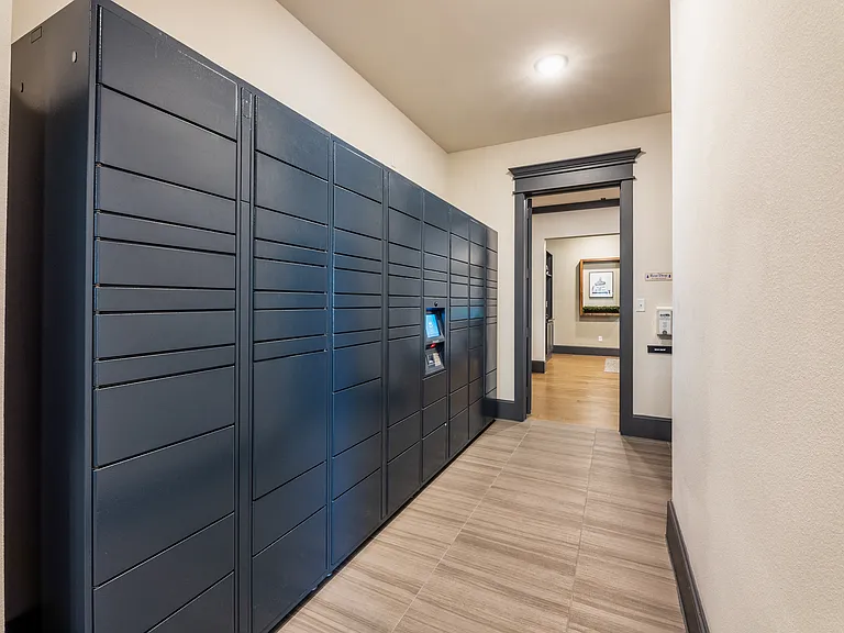 Amazon Package Lockers