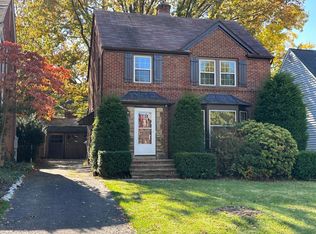 3486 Saint Albans Rd, Cleveland Heights, OH 44121