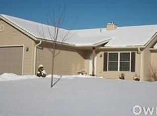1565 Wedgewood Dr, Richland Center, WI 53581