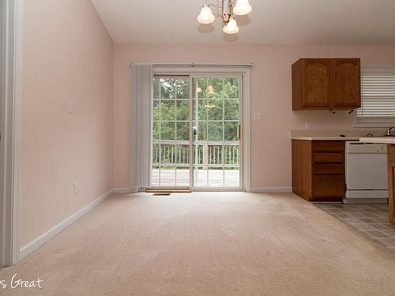 5th image of 4816 Autumn Ln NW