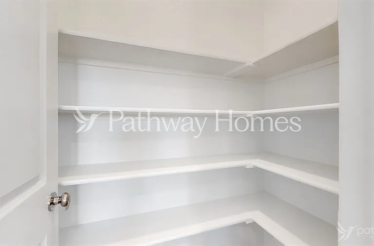 929 Rusty Spur Ln — Photo 7
