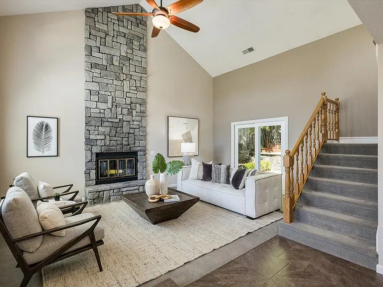 3022 Cerro Cir — Photo 1