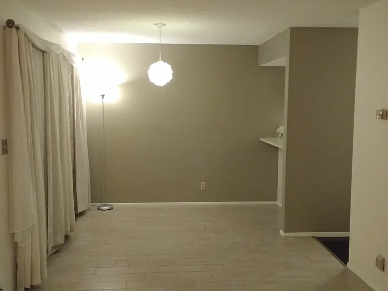 500 E Riverside Dr #119 — Photo 4