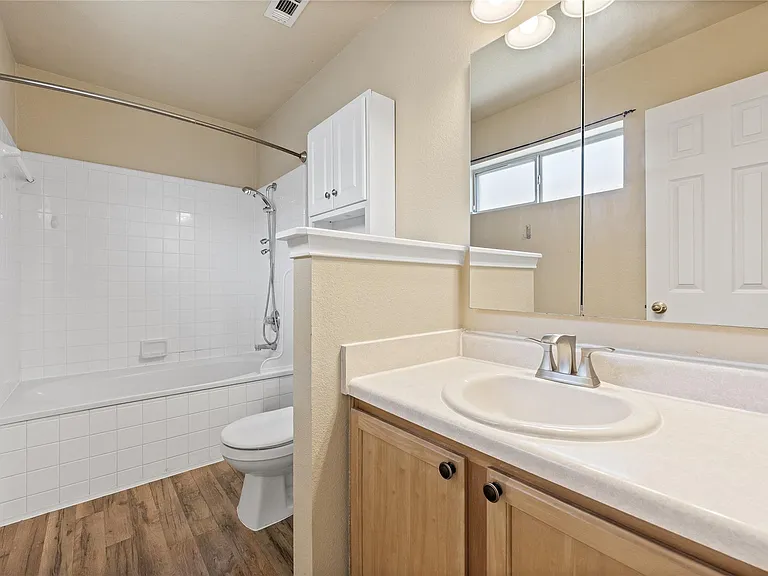 210 Mesquite Cir — Photo 13