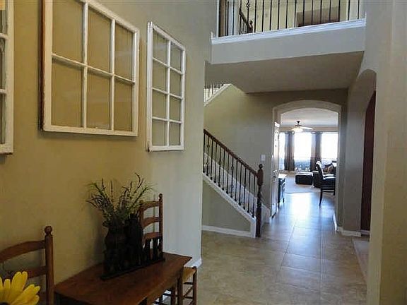 3rd image of 912 Hidden Springs Ct