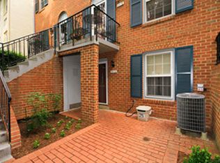 3261 Sutton Pl NW APT D, Washington, DC 20016