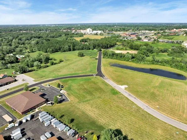 1575 S Feather Rock Dr, Crown Pt, IN 46307