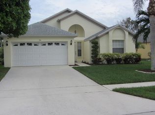 96 Meadows Park Ln, Boynton Beach, FL 33436