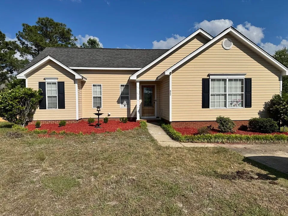 311 Blue Heron Rd