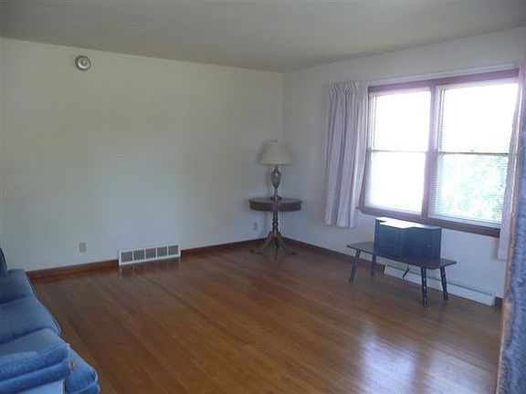 5th image of 1752 S Osborne Ave