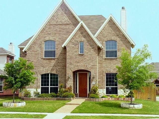 1st image of 9200 Regal Oaks Dr