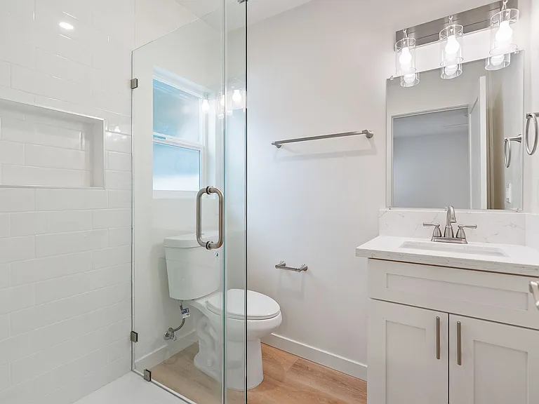 Walnut Properties — Photo 16
