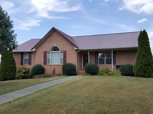 6005 Heath Winds Ct, Whitesburg, TN 37891