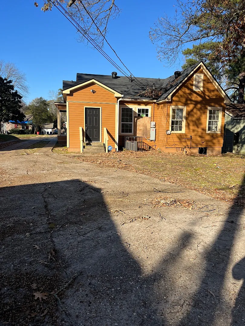 Unit Photo - 115 Taliaferro Dr