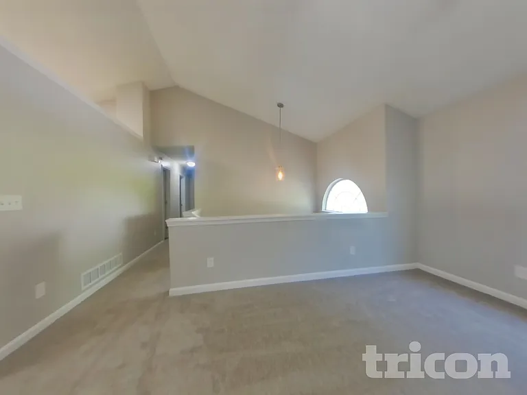 230 Ashbury Ct — Photo 3