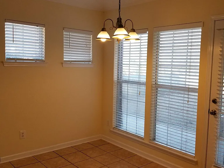 9437 Broadleaf Dr — Photo 8