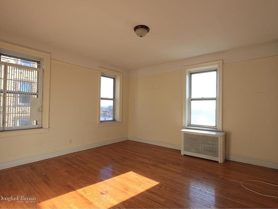 1st image of 74 Gatling Pl APT 5D