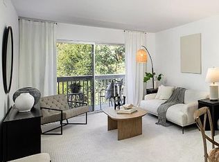 675 Sharon Park Dr APT 322, Menlo Park, CA 94025